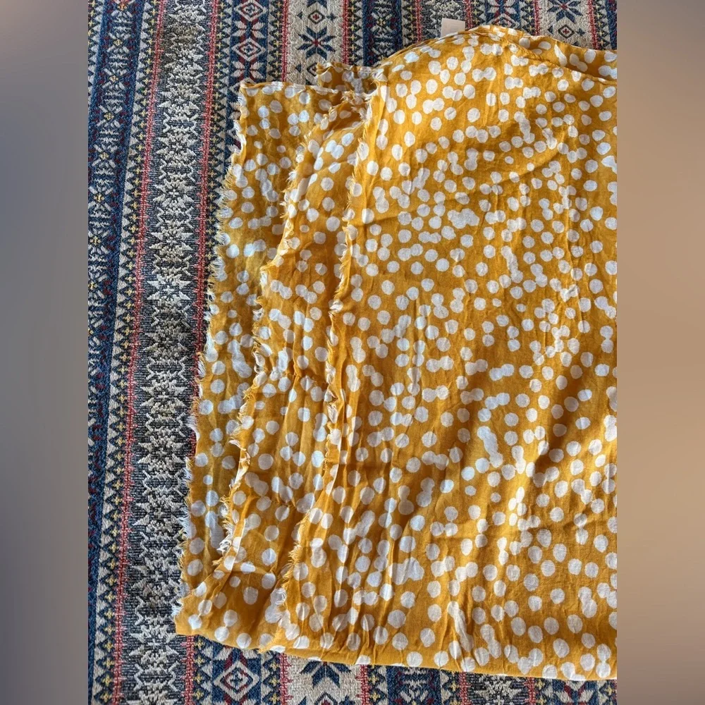 Les Essentiels de Monoprix Gorgeous Yellow Polka Dot Cotton Paris Scarf Wrap